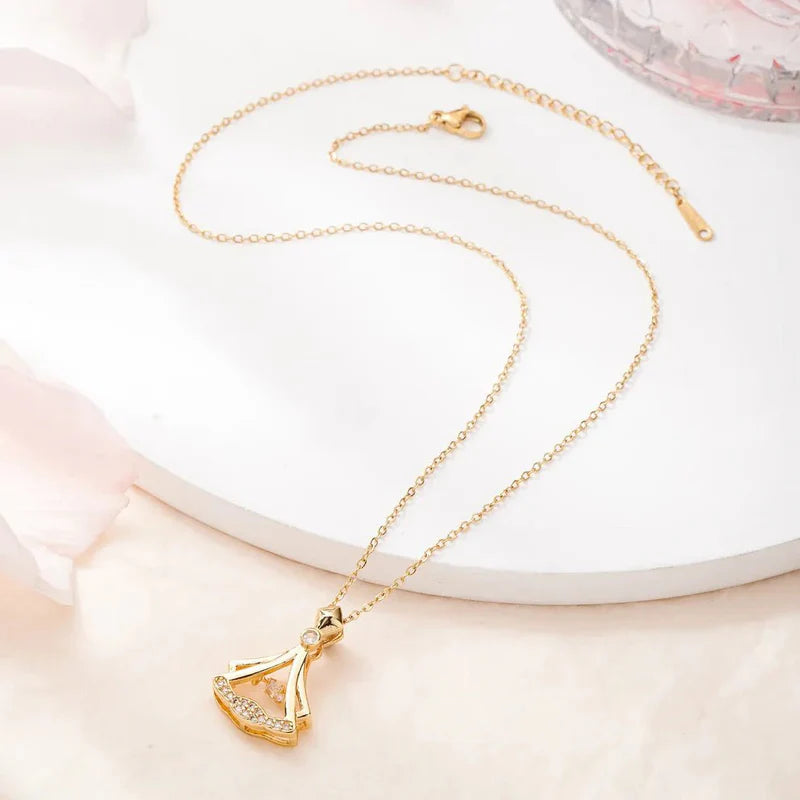 ❤️Rhinestone Pendant Necklace | Elegant Gold Chain Jewelry - StylesNest Arabia